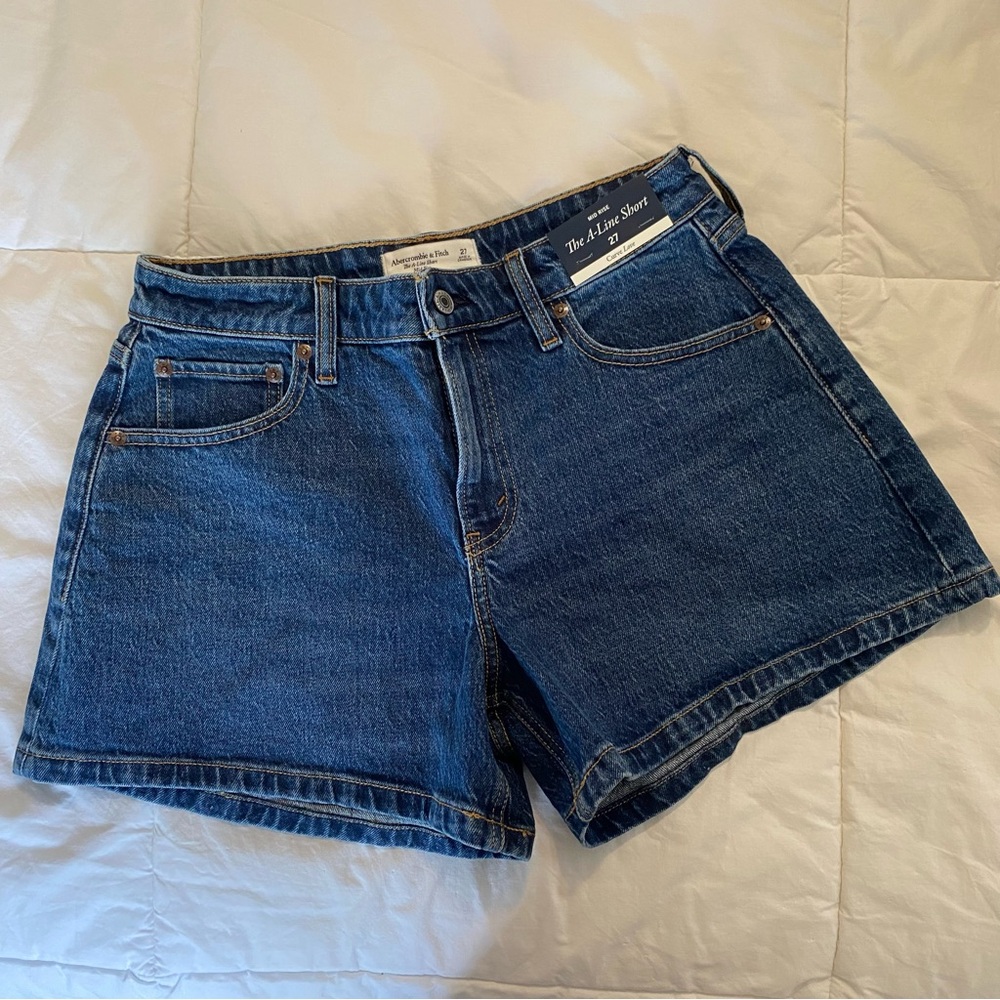 Abercrombie & Fitch Denim High-Rise Shorts in Dark Blue